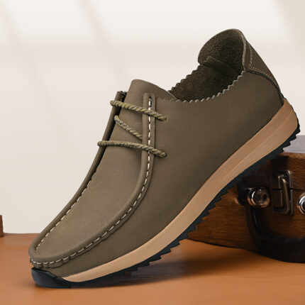Casual breathable lace up lazy shoes retro leather shoes for men - Image 3