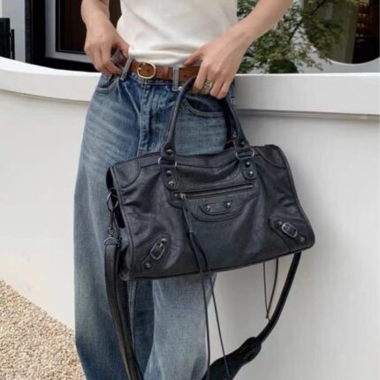 Rivet motorcycle bag ABG hot girl bag high-end large-capacity shoulder bag that can be carried diagonally or by hand - Image 3