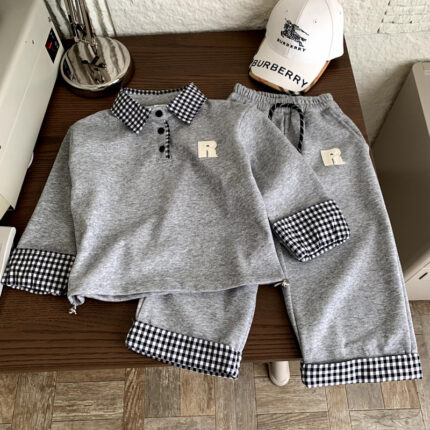 Two piece set of children's spring and autumn hoodies and pants - Image 1
